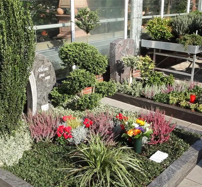 Doppelgrab - Grabbepflanzung im Herbst