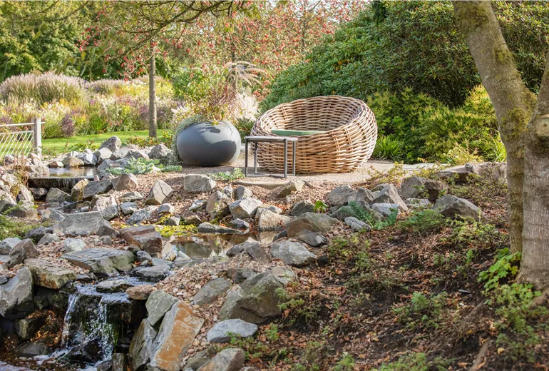 Gartenmöbel im Garten